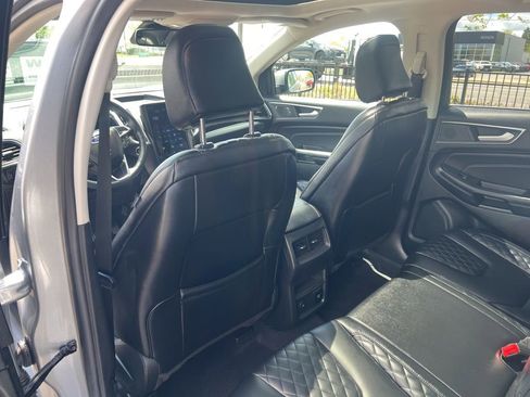 Used 2023 Ford Edge Titanium AWD/4WD image 10