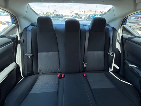 Used 2025 Nissan Sentra SV FWD image 32