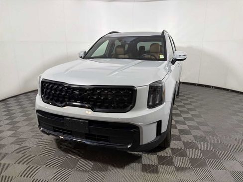 Used 2025 Kia Telluride EX X-Line AWD/4WD image 3