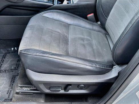 Used 2022 Mitsubishi Outlander SE AWD/4WD image 19
