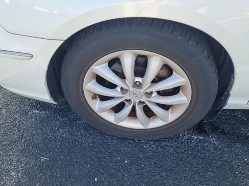 Used 2008 Hyundai Azera Limited FWD image 5