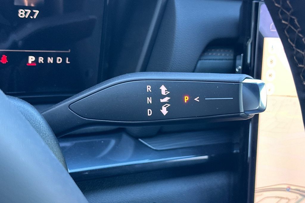 New 2026 GMC Terrain AT4 w/ Convenience Package III AWD/4WD image 24
