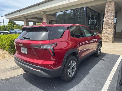 Certified 2025 Chevrolet Equinox LT w/ Safety and Technology Package FWD image 4