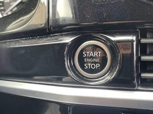 Used 2022 Nissan Pathfinder SL image 26