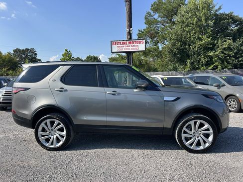 Used 2018 Land Rover Discovery HSE Luxury AWD/4WD image 3