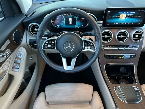 Certified 2022 Mercedes-Benz GLC 300 4MATIC w/ Premium Package Lite image 16
