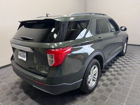 Used 2022 Ford Explorer XLT w/ Equipment Group 202A image 8