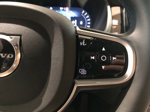 New 2026 Volvo XC90 B6 Plus w/ Protection Package Premier image 20