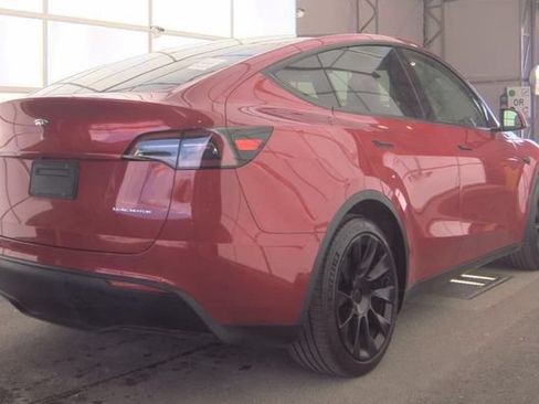 Used 2021 Tesla Model Y Long Range AWD/4WD image 2