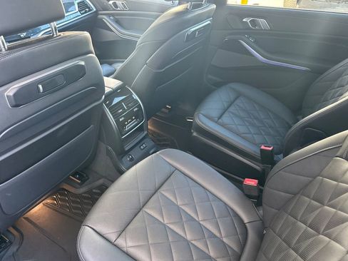 Used 2024 BMW X7 xDrive40i w/ M Sport Package image 12