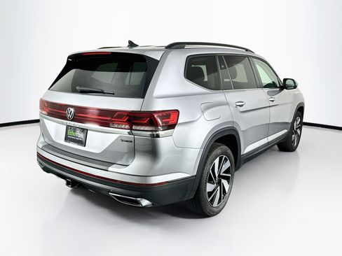 Used 2025 Volkswagen Atlas SE AWD/4WD image 9