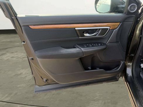 Used 2019 Honda CR-V EX image 17