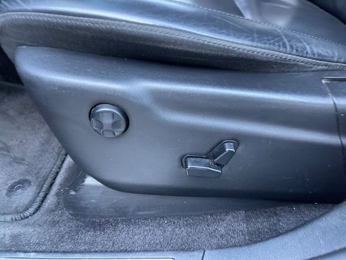 Used 2018 Jeep Grand Cherokee Limited RWD image 18