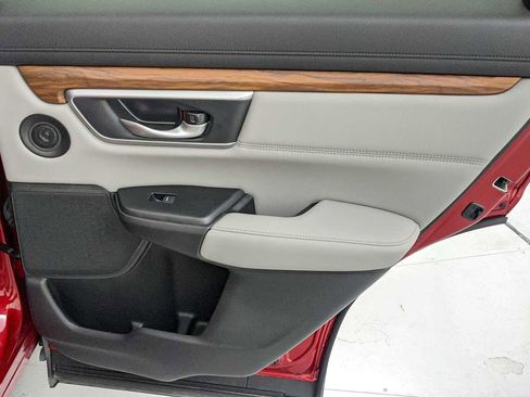 Used 2021 Honda CR-V Touring image 27