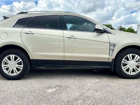 Used 2015 Cadillac SRX Luxury w/ Driver Awareness Package FWD image 4