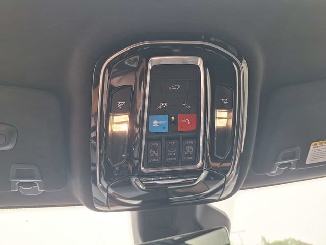 Used 2023 Jeep Grand Cherokee L Summit AWD/4WD image 29