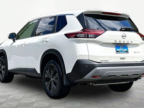Used 2023 Nissan Rogue SV AWD/4WD image 5