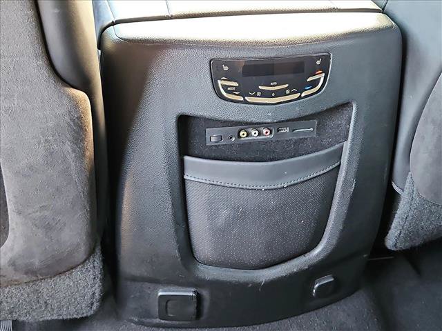 Used 2015 Cadillac Escalade Platinum AWD/4WD image 18