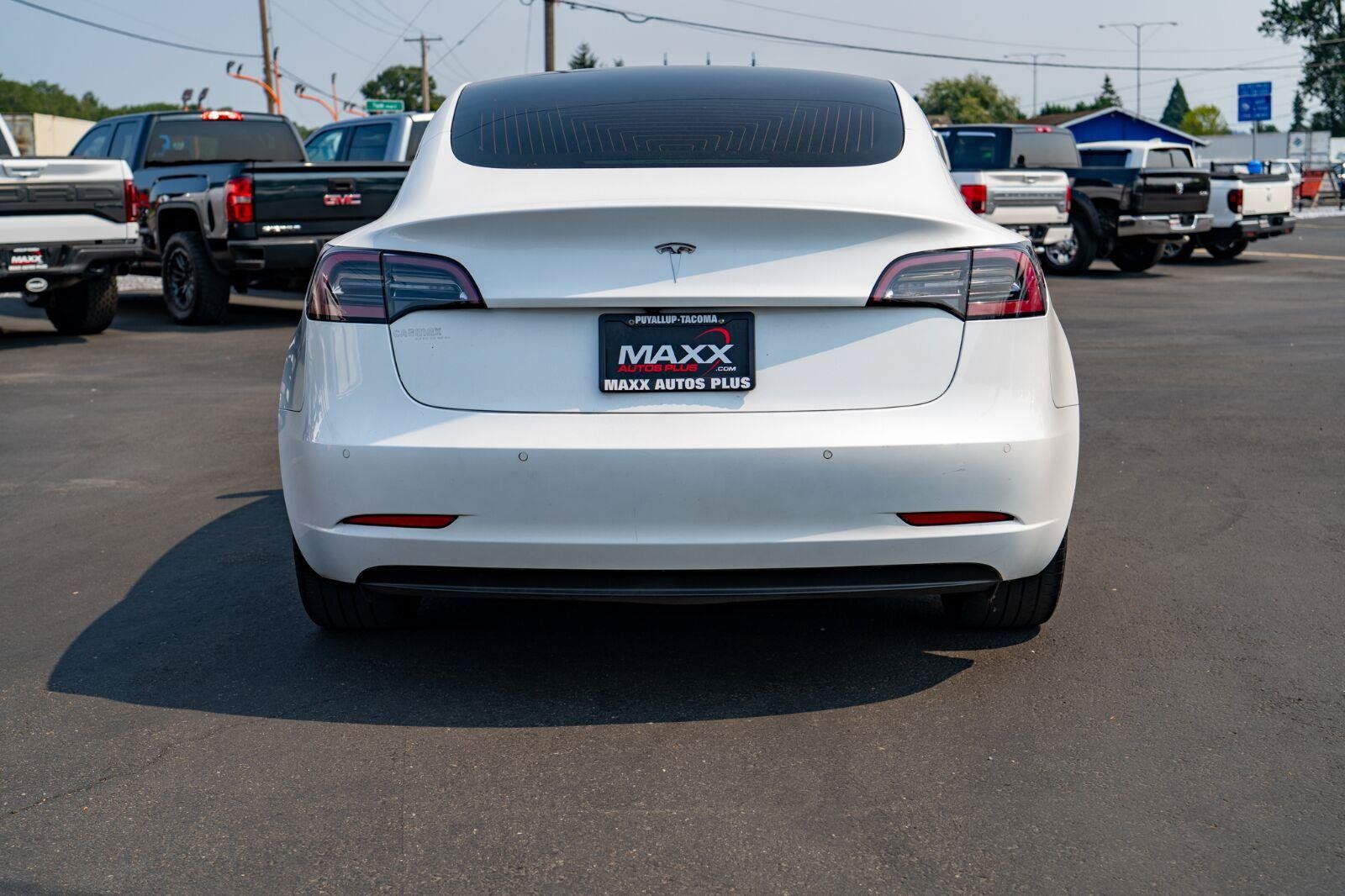 Used 2019 Tesla Model 3 Standard Range Plus RWD image 10