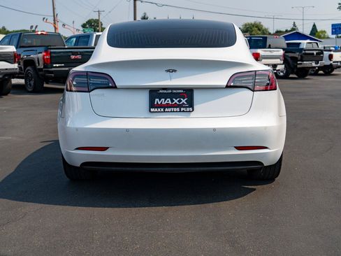 Used 2019 Tesla Model 3 Standard Range Plus RWD image 10