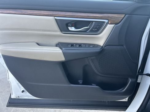 Certified 2017 Honda CR-V Touring image 22
