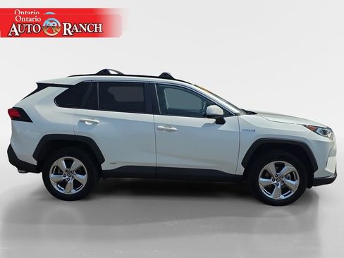 Used 2021 Toyota RAV4 XLE Premium AWD/4WD image 6