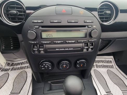 Used 2007 MAZDA MX-5 Miata Sport RWD image 23