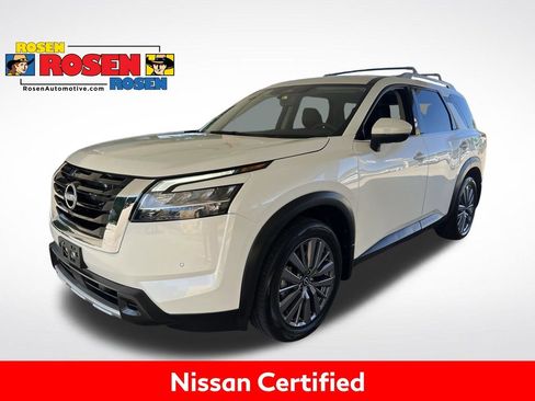 Certified 2023 Nissan Pathfinder SL w/ SL Premium Package AWD/4WD image 1