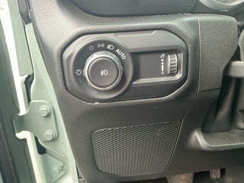 Used 2023 Jeep Wrangler Unlimited Rubicon 392 w/ Dual Top Group image 18