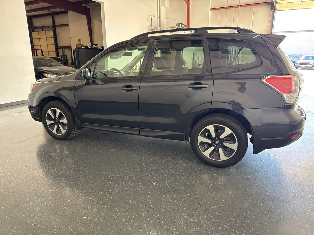 Used 2018 Subaru Forester 2.5i Premium w/ All-Weather Package AWD/4WD image 7