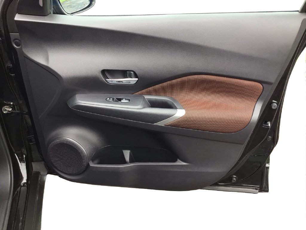 Used 2024 Nissan Kicks SR FWD image 21