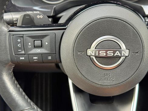 Used 2023 Nissan Pathfinder SL FWD image 19