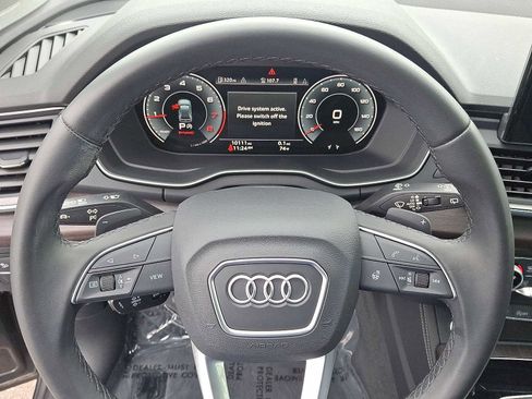 Used 2023 Audi Q5 2.0T Premium Plus w/ Premium Plus Package AWD/4WD image 16