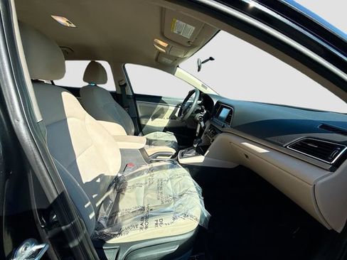 Used 2018 Hyundai Elantra SEL image 25