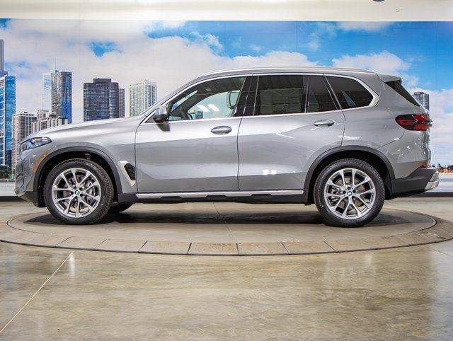 Used 2026 BMW X5 xDrive40i w/ Climate Comfort Package AWD/4WD image 6