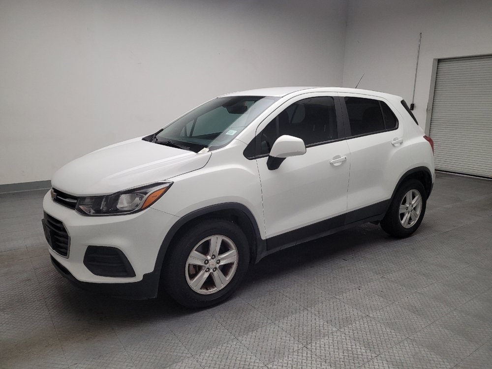 Used 2021 Chevrolet Trax LS w/ Tint and Cruise Package FWD image 2