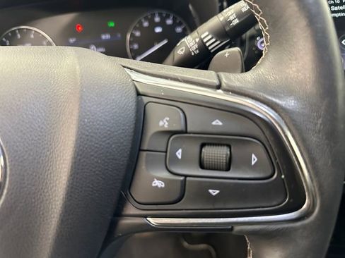 Used 2022 Buick Envision Preferred FWD image 25