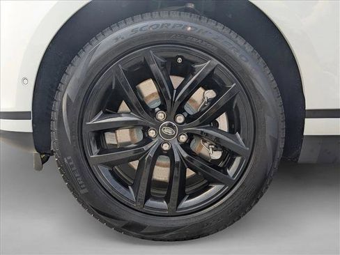 Used 2026 Land Rover Range Rover Velar S image 10