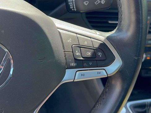 Used 2023 Volkswagen Jetta SE FWD image 18