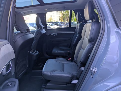 Used 2023 Volvo XC90 B6 Ultimate w/ Protection Package Premier AWD/4WD image 29