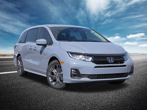 New 2026 Honda Odyssey Touring image 2