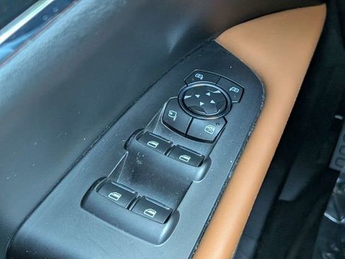 Used 2023 Lincoln Nautilus Black Label w/ Class II Trailer Tow Package image 30