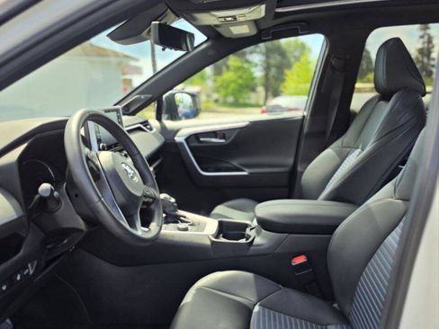 Used 2021 Toyota RAV4 XSE AWD/4WD image 12