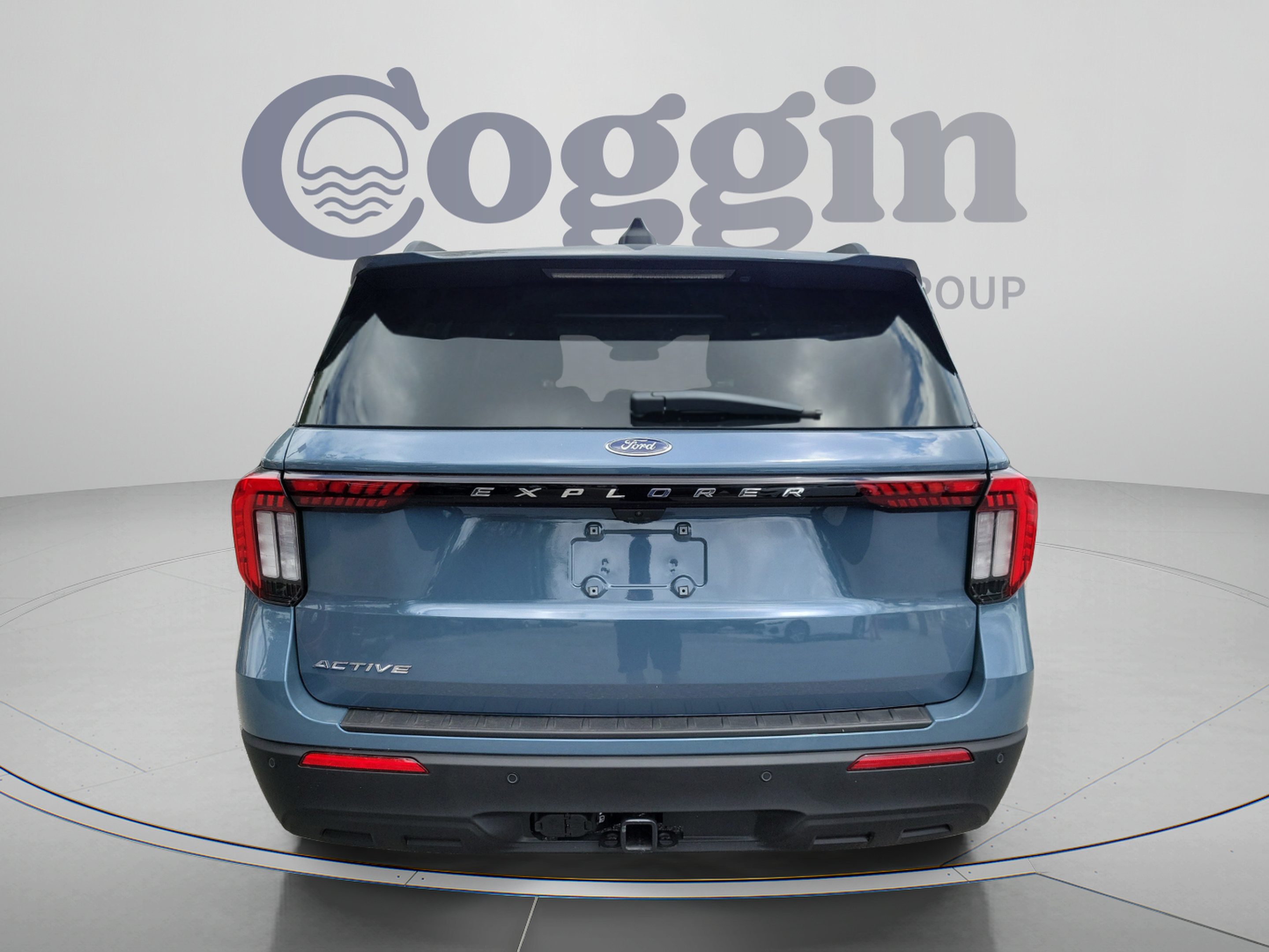 New 2026 Ford Explorer Active RWD image 3
