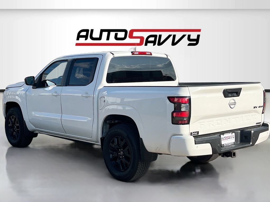 Used 2023 Nissan Frontier SV w/ Midnight Edition Package AWD/4WD image 5