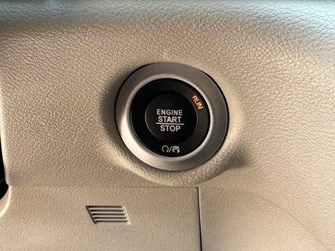 Used 2023 Chrysler Voyager LX FWD image 19