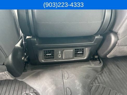 Used 2024 Chevrolet Silverado 2500 LT AWD/4WD image 45