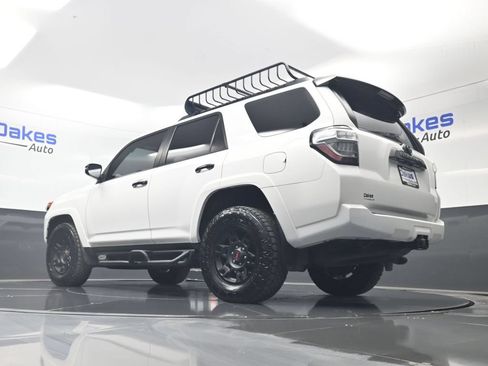 Used 2021 Toyota 4Runner Venture w/ Moonroof Package AWD/4WD image 45