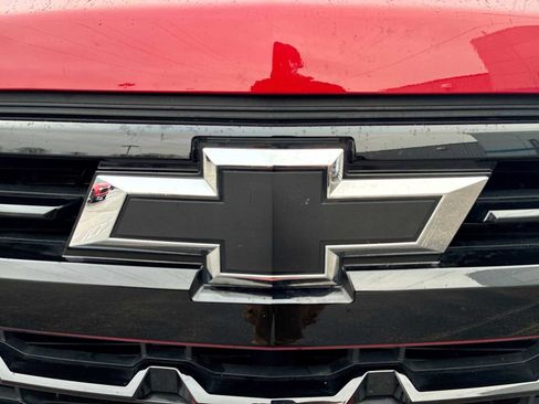 Certified 2024 Chevrolet Silverado 1500 LT Trail Boss w/ Convenience Package II image 32