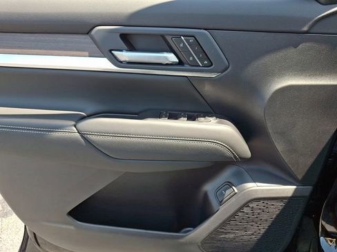 New 2026 GMC Terrain Denali AWD/4WD image 9